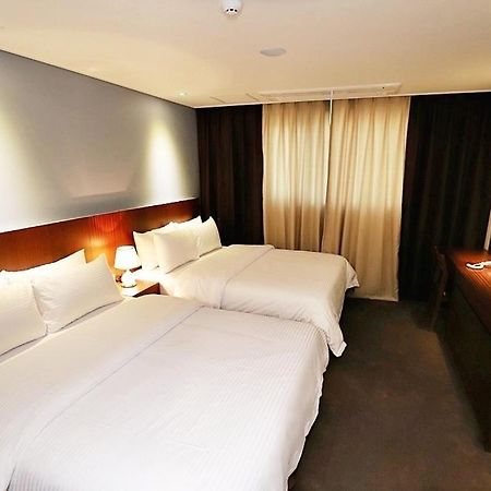 ซี แอนด์ มูน ทัวริสต์ โฮเต็ล Hotel อินชอน ภายนอก รูปภาพ