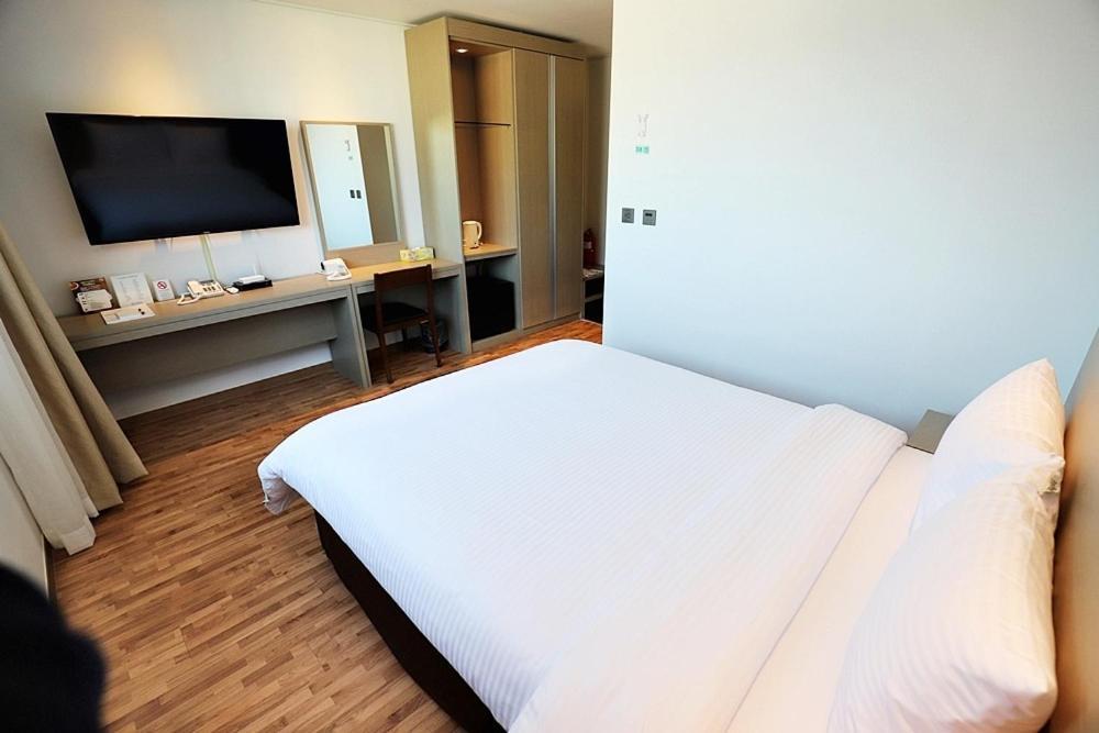 ซี แอนด์ มูน ทัวริสต์ โฮเต็ล Hotel อินชอน ภายนอก รูปภาพ
