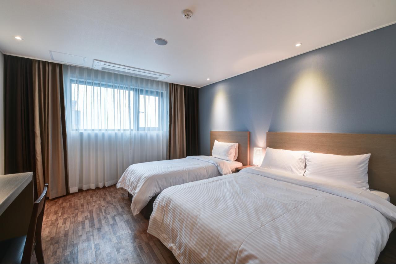 ซี แอนด์ มูน ทัวริสต์ โฮเต็ล Hotel อินชอน ภายนอก รูปภาพ