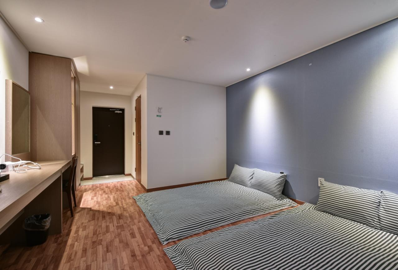 ซี แอนด์ มูน ทัวริสต์ โฮเต็ล Hotel อินชอน ภายนอก รูปภาพ