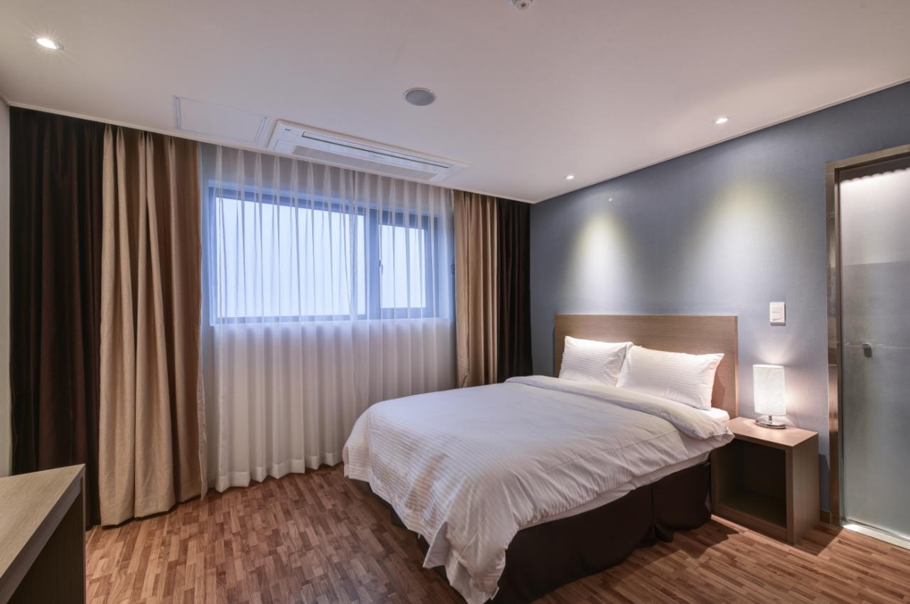 ซี แอนด์ มูน ทัวริสต์ โฮเต็ล Hotel อินชอน ภายนอก รูปภาพ